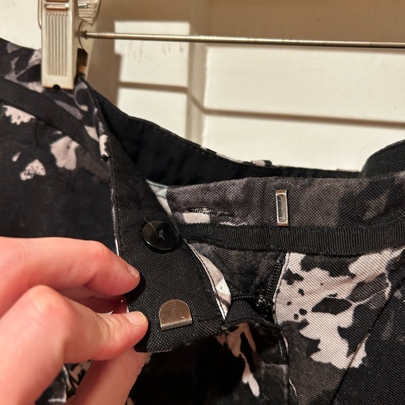 Cute H&M shorts size 12, linen blend. - Picture 6 of 9